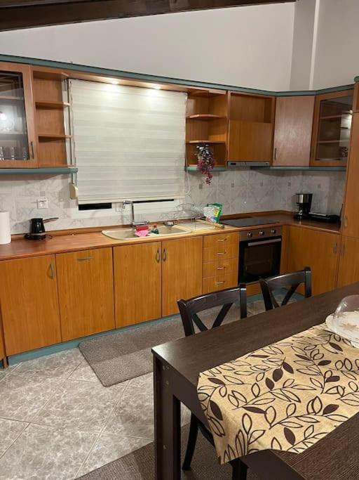 The Penthouse Kastoria Apartment Екстериор снимка